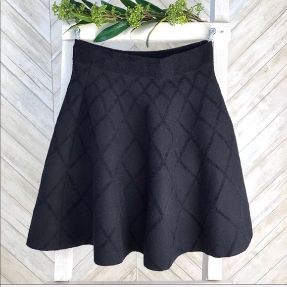 ANTHROPOLOGIE Maeve black textured skirt 🏷$55 - Picture 5 of 7